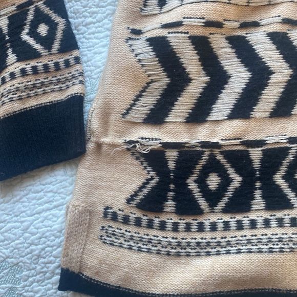 &Merci Size L Aztec Sweater - Picture 8 of 13